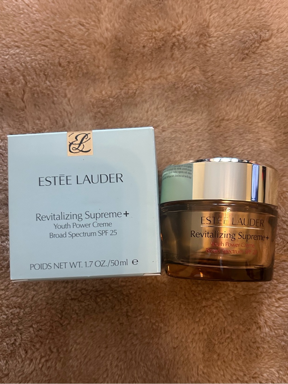 Estée Lauder Revitalizing Supreme+ Youth Power Creme SPF 25